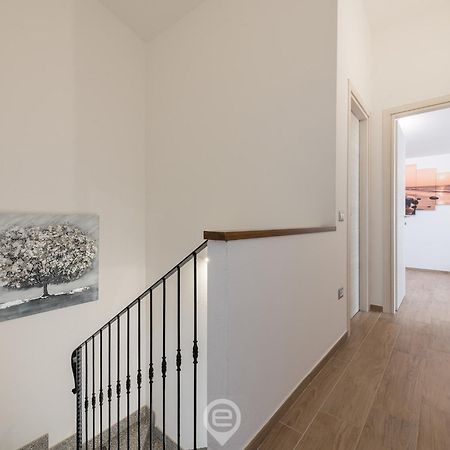 Villa Monica - Suites Iglesias Ngoại thất bức ảnh
