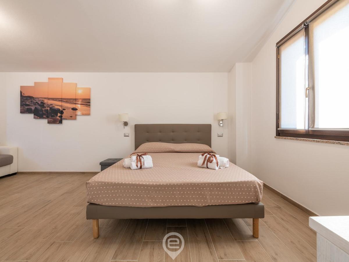 Villa Monica - Suites Iglesias Ngoại thất bức ảnh