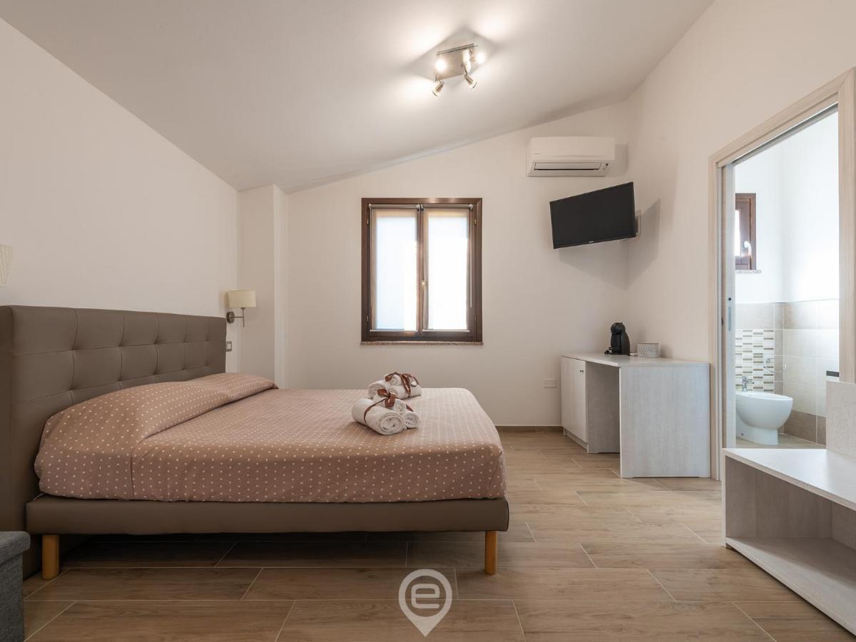 Villa Monica - Suites Iglesias Ngoại thất bức ảnh