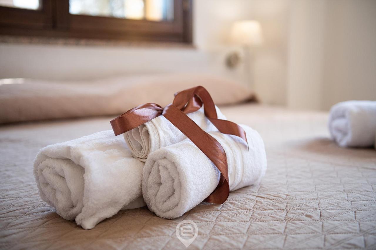 Villa Monica - Suites Iglesias Ngoại thất bức ảnh