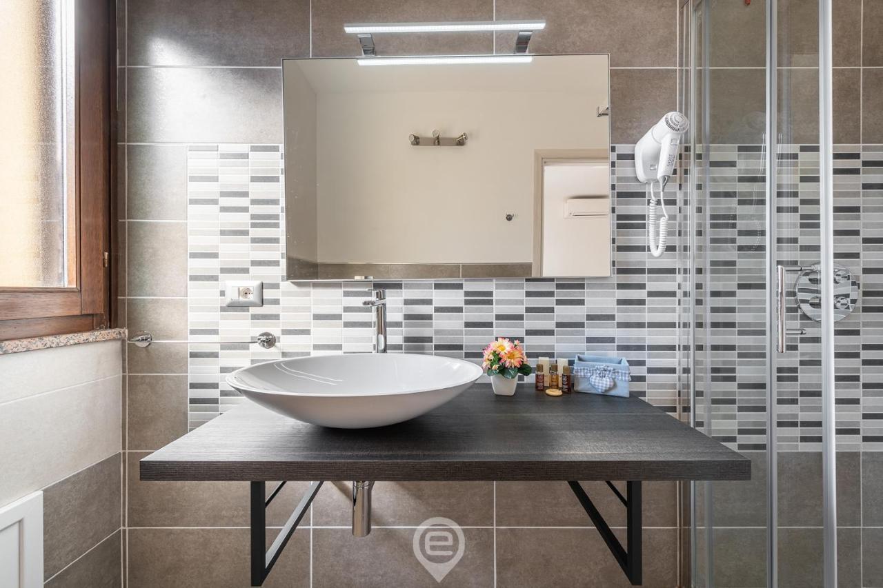 Villa Monica - Suites Iglesias Ngoại thất bức ảnh